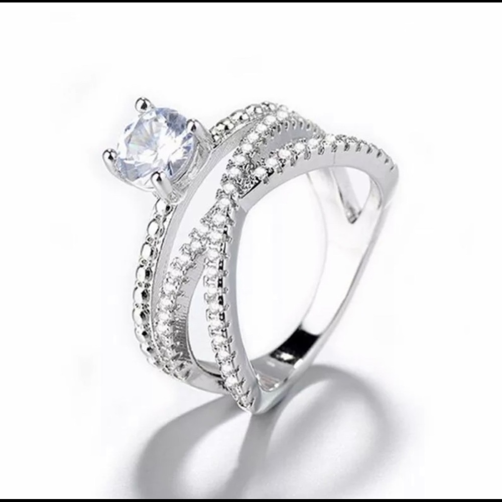 925 Sterling Silver StimulatedDiamon Ring Size 7